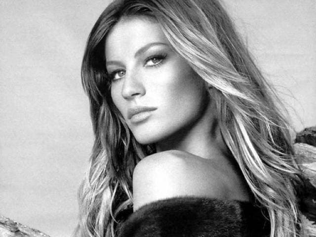 Photo: Top Fashion Model Shares Adorable Pic of Her Daughter Meditating