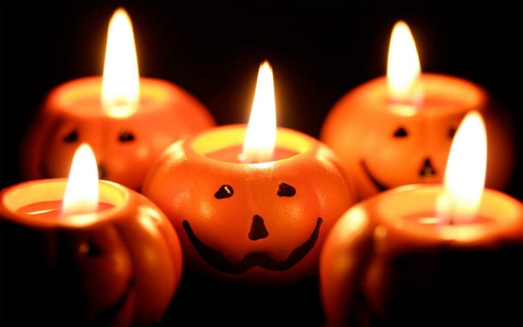 PIC: Simply Spellbinding – 3 Irish Girls Win Halloween