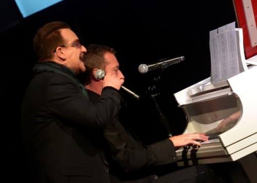 Video: Bono And Chris Martin Raise €1.4m Performing ‘Perfect Day’ For Charity