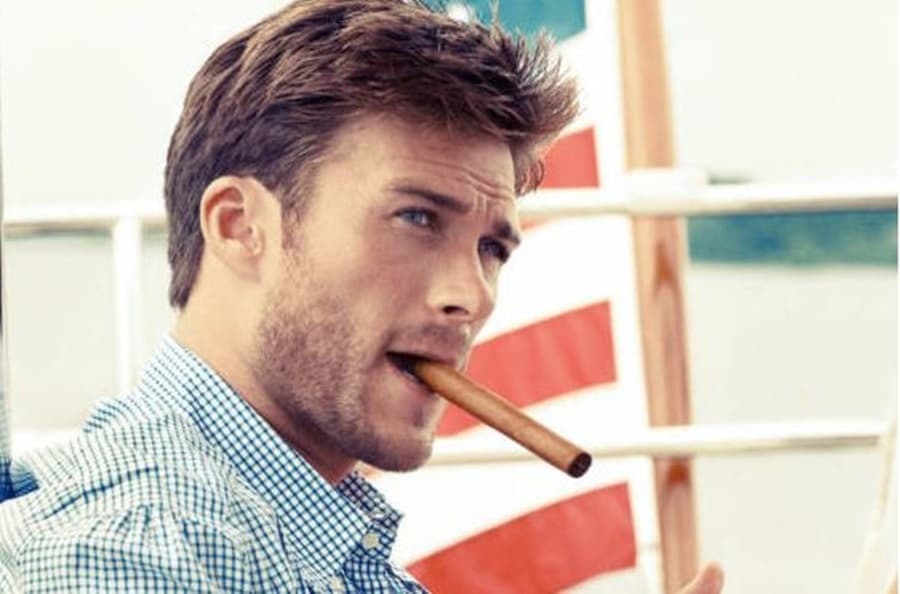 Try Not To Cry: Hollywood Hunk Is OFF The Market