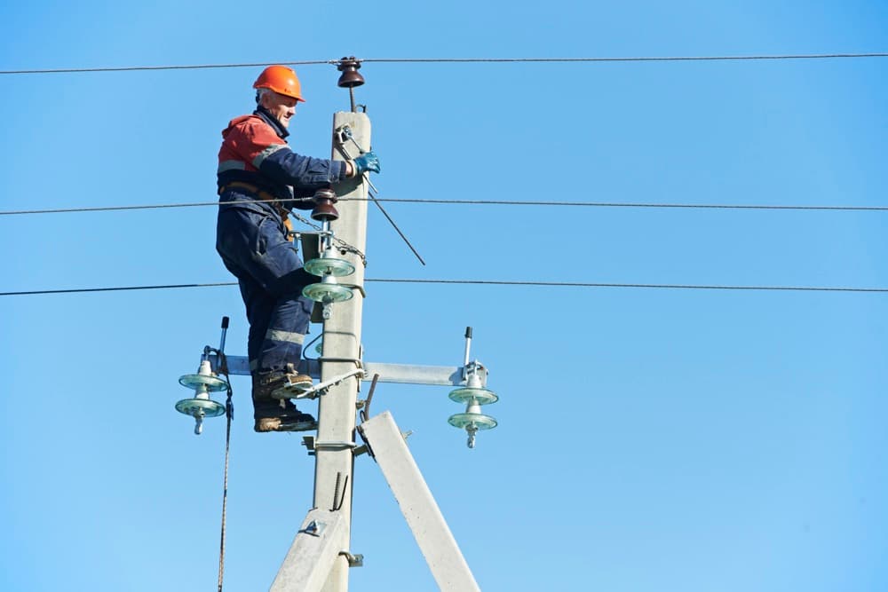 Power Restored To Many, But Over 5,000 Homes Are Still In The Dark