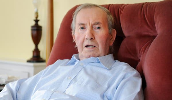 Irish Pensioner James Gray ‘Overwhelmed’ At The Amount Of Christmas Cards And Invites