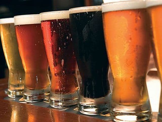PIC: The 12 Parishes Of Christmas – Irish Lads Take On Epic Pub Crawl