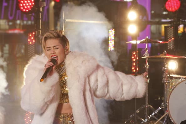 Renowned Fashion Photographer Declines To Shoot Miley Cyrus For Marc Jacobs Campaign
