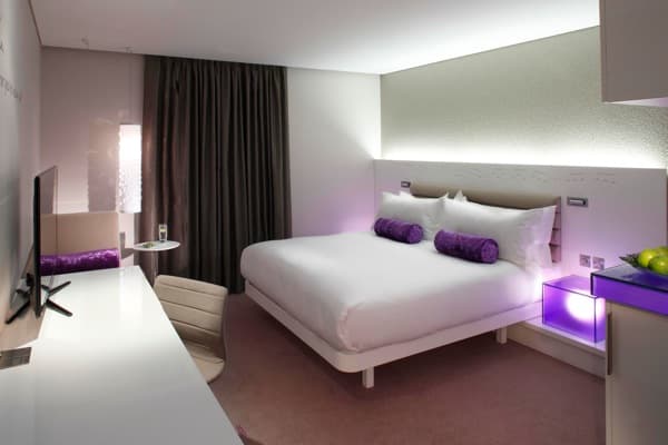 Win a Glamorous Night at the Fabulous Morrison Hotel [COMPETITION CLOSED]