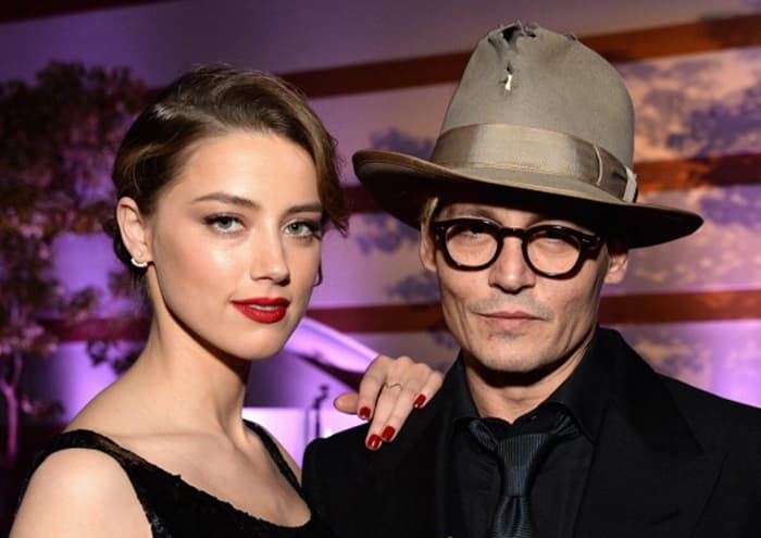 Johnny Depp and Amber Heard Engaged? Actress Spotted With Giant Sparkler!