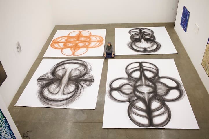 In Pictures: Woman Uses Her Body As A ‘Brush’ To Create Amazing Artwork