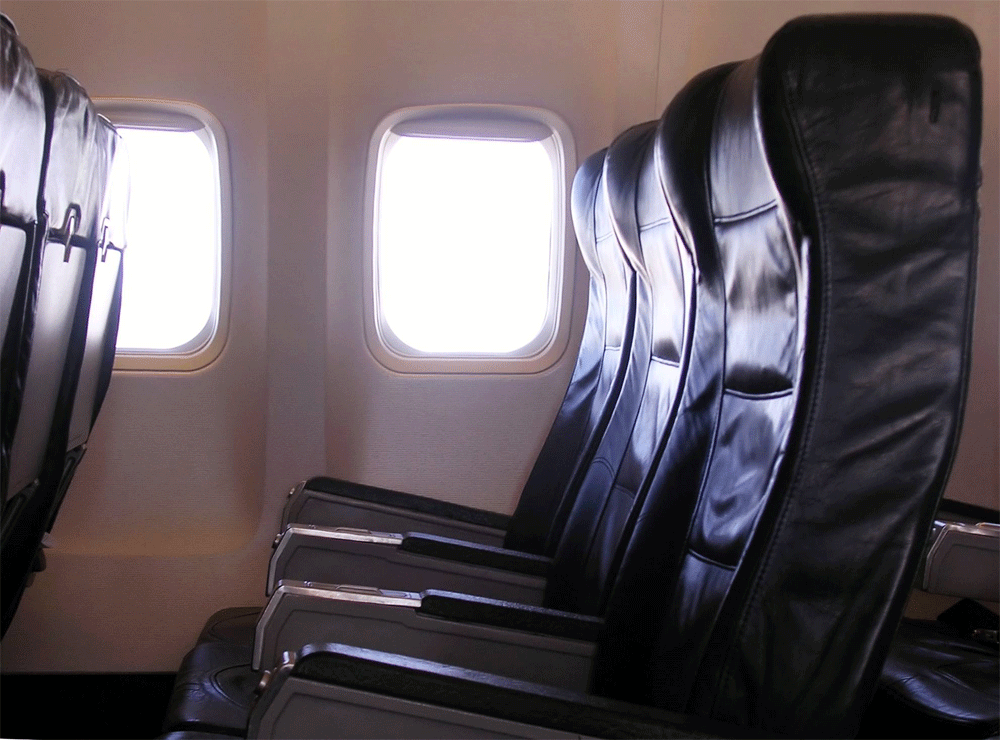 Dear ‘Daddy’ in Seat 16C – A Mother’s Touching Thank You To Kind Stranger On Airplane