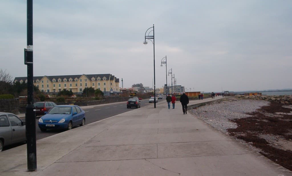 We’ll Just File This Under ‘Crazy’ – One Person Making the Most of the Storm in Salthill