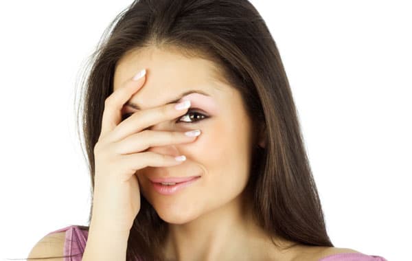 “Would Ya Shtop” – The 9 Awkward Stages You Experience After Receiving A Compliment