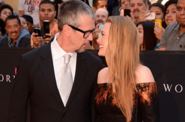 “Unbelievably Lucky” – Star Couple Reveal Pregnancy