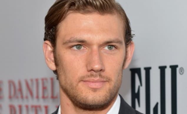 New Couple? Alex Pettyfer Linked With Demi Moore!