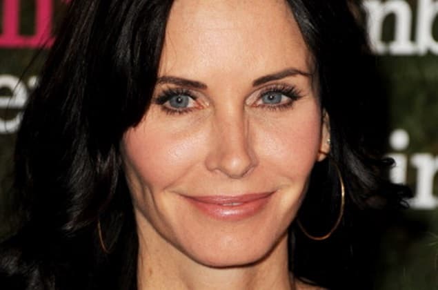 Courteney Cox To Tie The Knot In Ireland?!