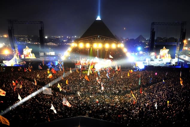 CONFIRMED – The Country Queen Is Heading To Glastonbury!!!