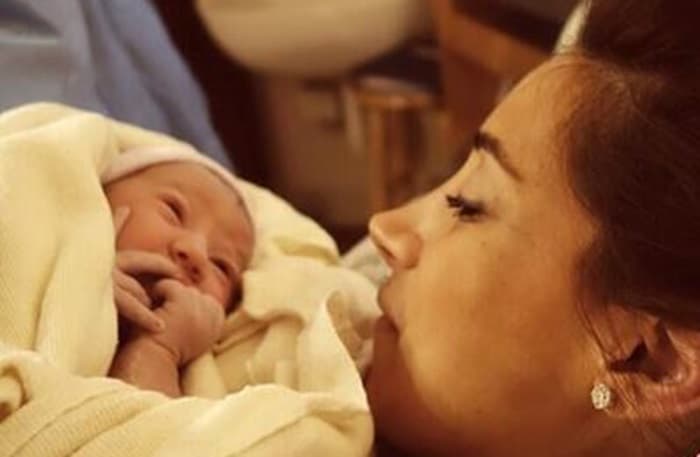 “I’m So In Love With Her” – Singer and Wife Welcome Baby Girl