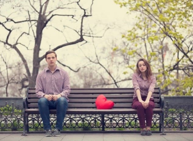 Shifty First Dates: The Her.ie Guide To Dating In Ireland: Boys and Buses