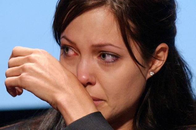 Angelina Jolie Breaks Down While Speaking To Rape Victims Of The Bosnian War