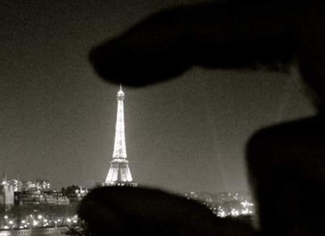 PICTURES: Beyoncé and Jay-Z Enjoying The Sites of Paris