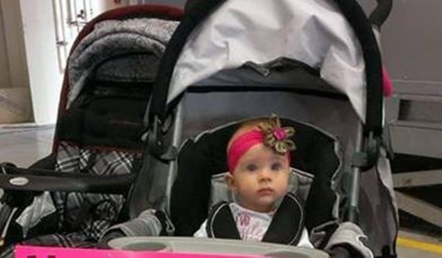 PICTURE: Baby Girl Meets Soldier Father For The First Time At Airport
