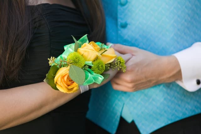 Teenage Boy Arrested After 16-Year-Old Is Stabbed ‘For Turning Down Prom Date’