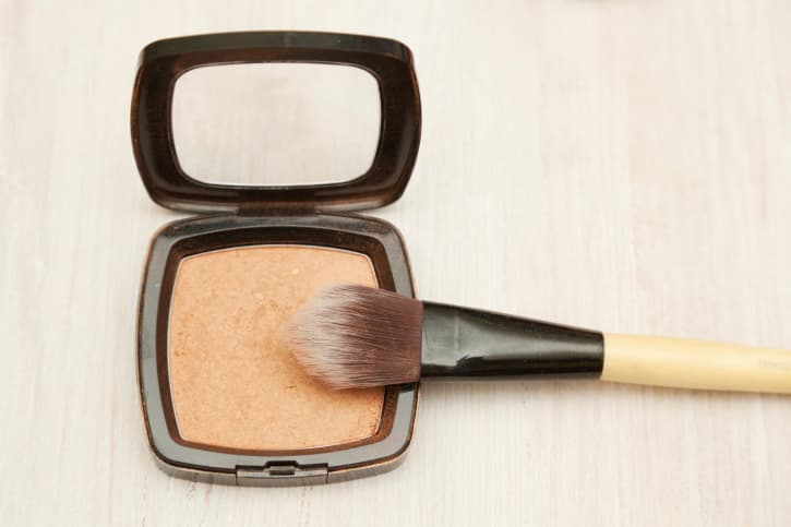 Her Beauty Favourites – Keeping Your Face On