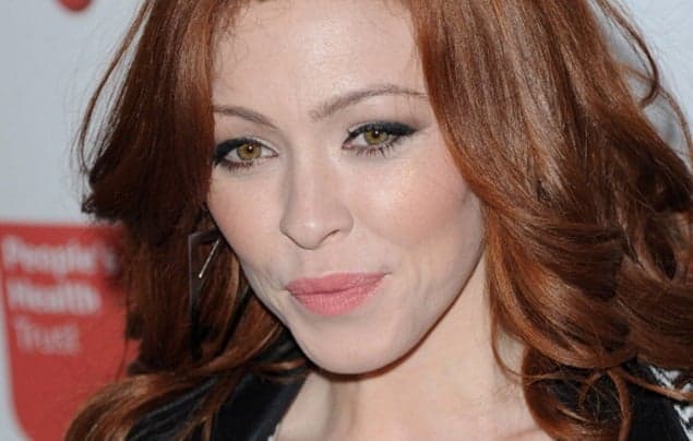 “It’s A Complete Miracle” – Pop Star Reveals Pregnancy