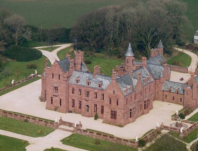 Kimye In Limerick? Star Couple Thought To Be Staying In Luxury Castle