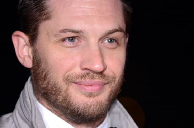 PHOTO: First Image Of Tom Hardy As The Kray Twins Released
