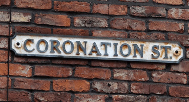 “He’s Down On His Luck”: Les Dennis Talks New Corrie Storyline