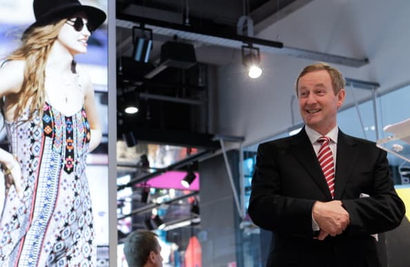 PIC: So Enda Kenny Was Hanging Out With Hulk Hogan Last Night…