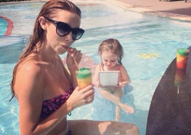 PICTURES: Una Foden Enjoys Mocktails With Daughter Aoife Belle