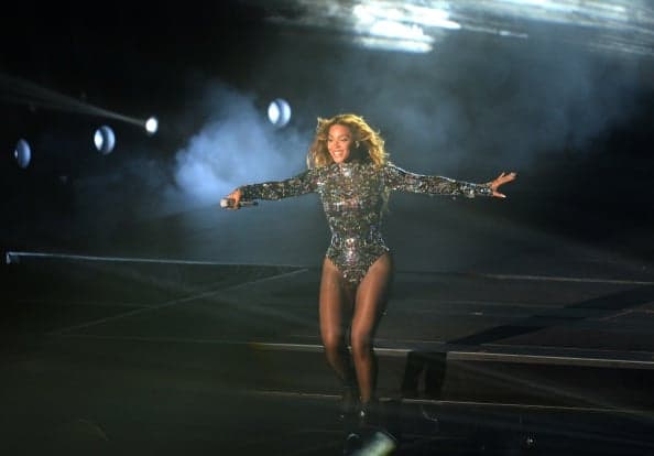 VIDEO: Jay Z And Blue Ivy Give Beyoncé Adorable Show Of Support At The VMA’s