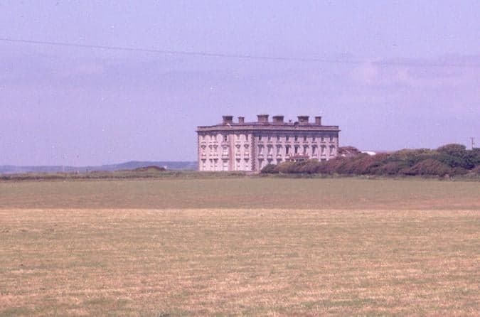 One Spooky Snap – Tourist Believes He’s Pictured a Ghost at “Haunted” Irish Mansion