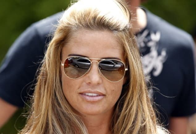 Katie Price Posts First Picture Of Baby Daughter