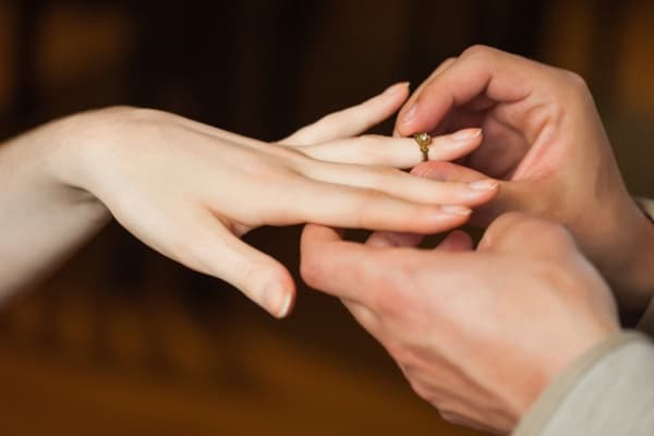 Irish Man Pulls Off The Most Adorable Proposal In The History Of Proposals