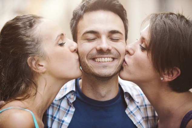 Love Me Tinder: Irish Match Wants To Woo You With His Own Version Of A Sonnet