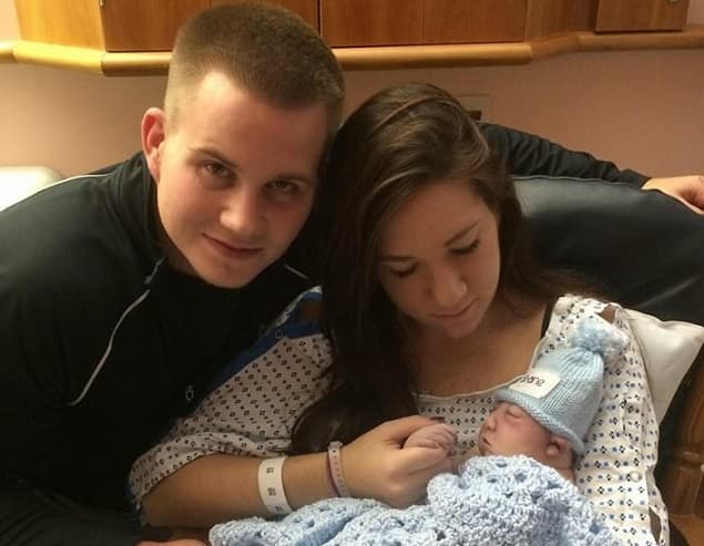 ‘He Spent His Entire Life In The Arms Of People That Loved Him’ – ‘Bucket List’ Baby Passes Away Four Hours After He Is Born