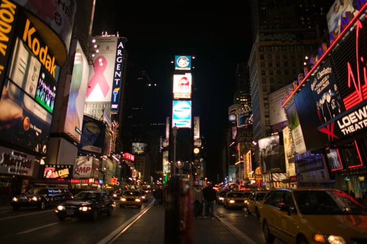 PICTURES: You HAVE to See the Irish Institution Currently Being Advertised in Times Square