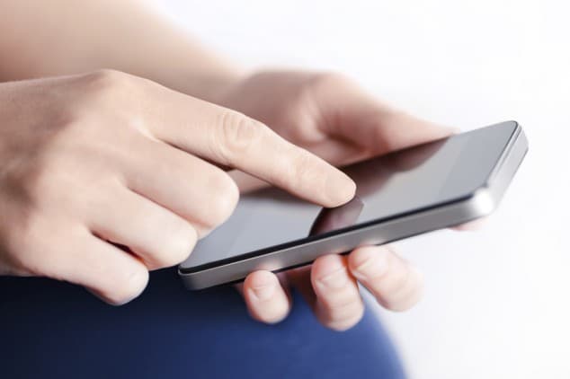 She’s A Keeper! Connemara Woman’s Text Messages Confirm That We’re The Greatest Multitaskers In The World