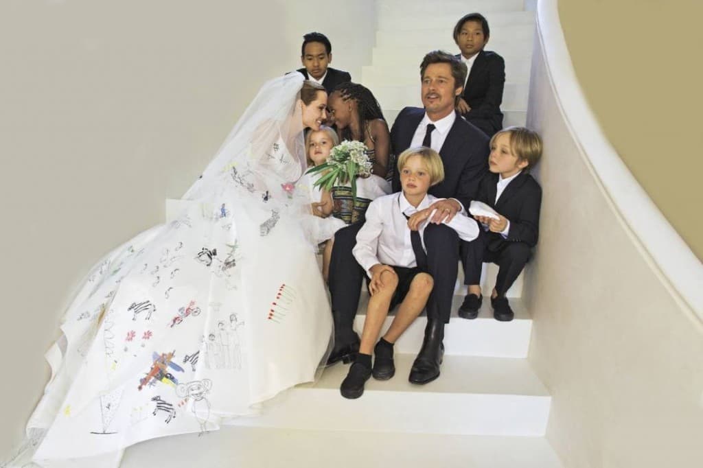 Angelina Jolie Forgot To Organise A Cake And Music For Her Wedding