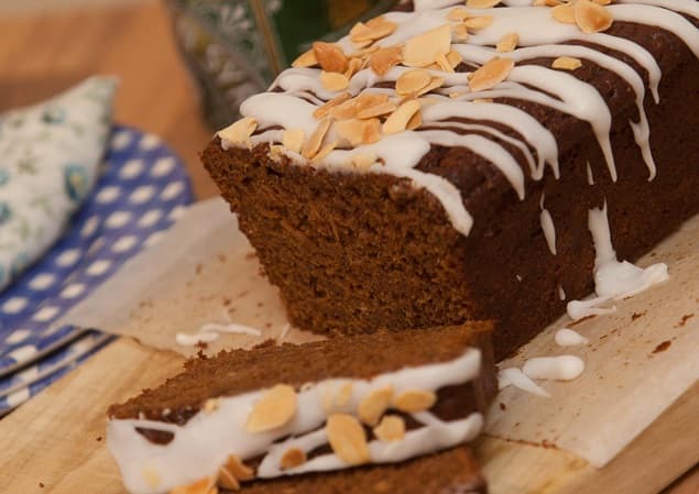 RECIPE: Apple and Ginger Loaf