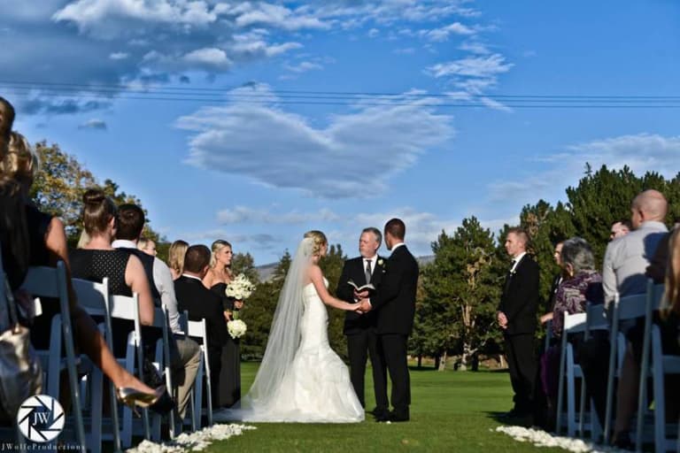 This Might Just Be Our Favourite Wedding Photo Yet…