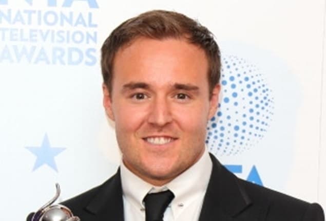 ‘Coronation Street’ Star Shares Adorable Selfie with Baby Daughter