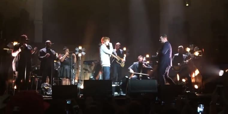 STOP EVERYTHING! Ed Sheeran and Sam Smith Perform a Surprise Duet