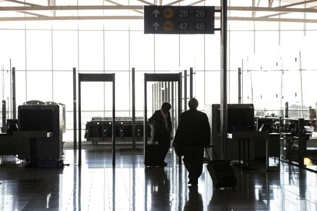 Woman (30) Dies In Husband’s Arms After Airport Security Causes Her Pacemaker To Malfunction