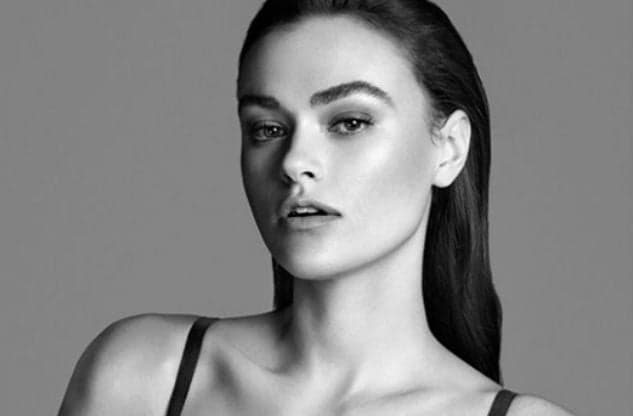 Size 10 Model Makes History But Feels Intimidated For Being ‘Plus Size’ After Landing Calvin Klein Ad Size 10 Model Makes History But Feels Intimidated For Being ‘Plus Size’ After Landing Calvin Klein Ad