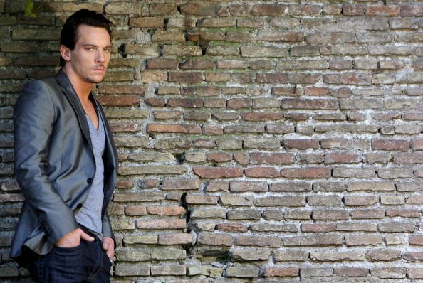 Jonathan Rhys Meyers Engaged To Girlfriend Mara Lane