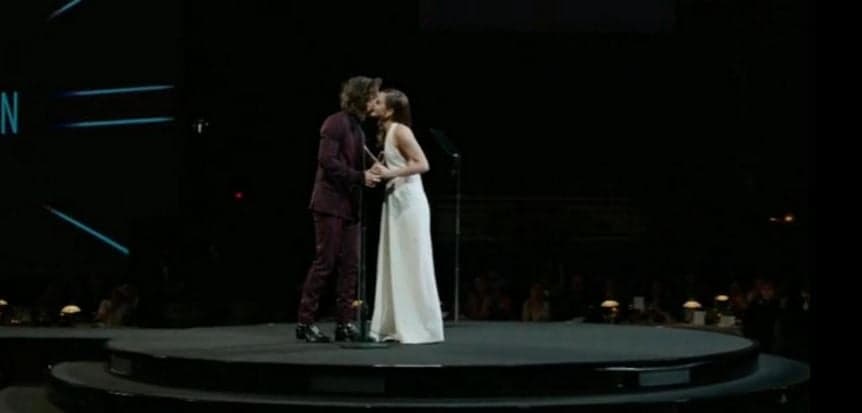 The Celebrity Couple That Everyone on Twitter Wants to Happen… Now