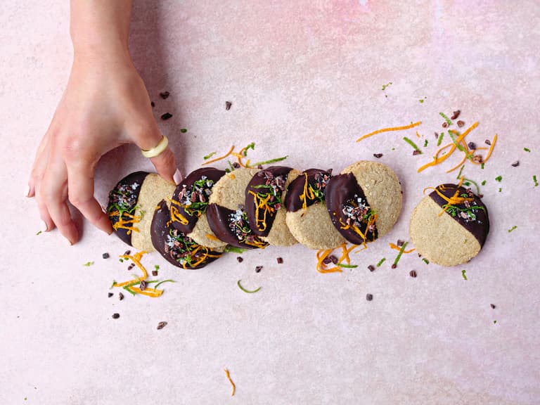 Roz Purcell’s shortbread biscuits are the recipe you need to get you through hump day (and they’re vegan too) Roz Purcell’s shortbread biscuits are the recipe you need to get you through hump day (and they’re vegan too)