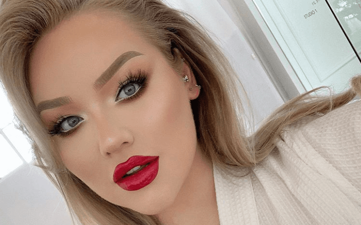 YouTube star Nikkie de Jager has revealed she is transgender